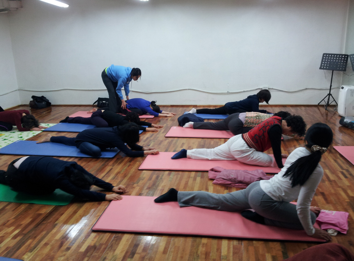 4월 생활체육교실(요가교실) 썸네일