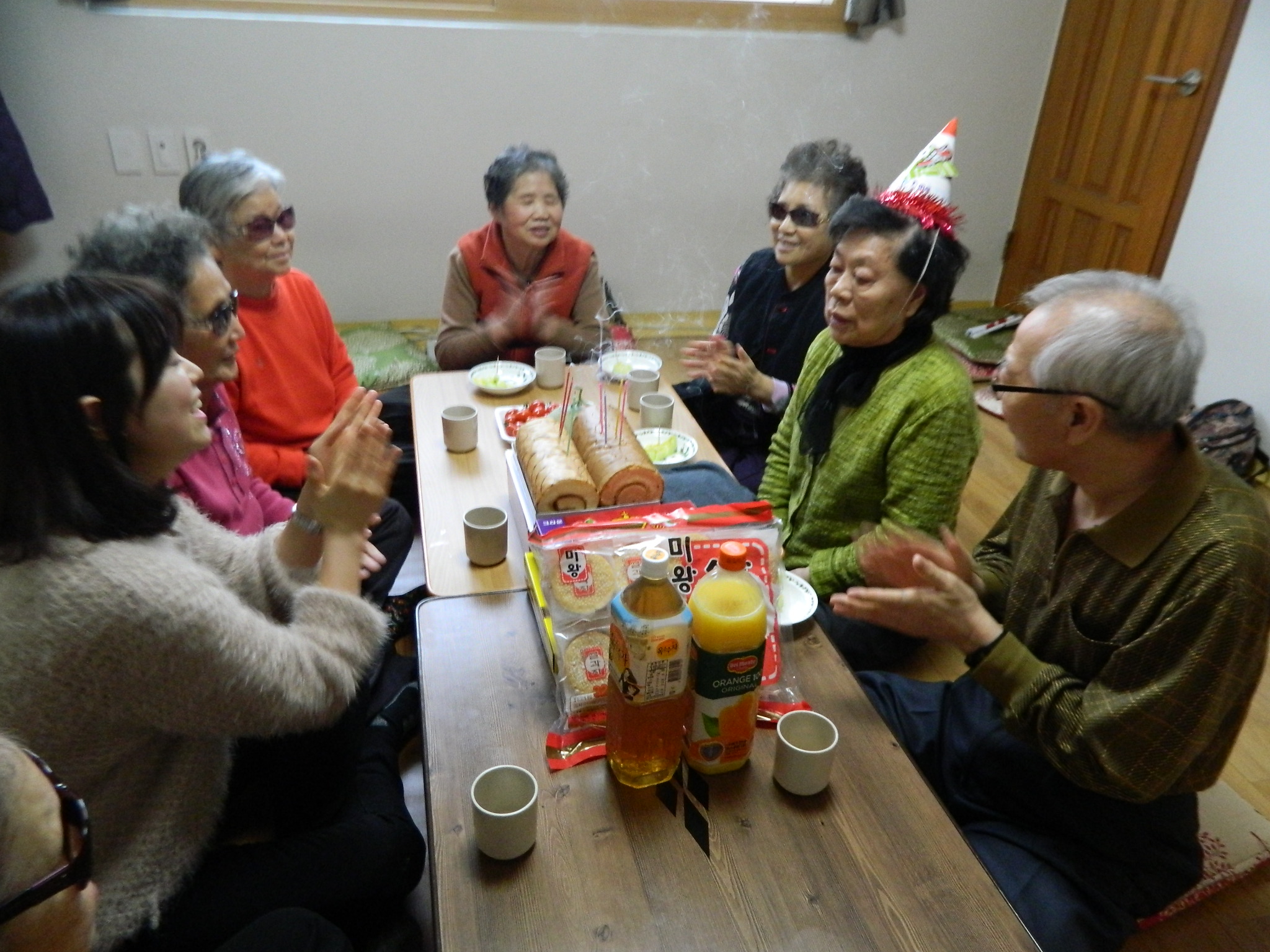 주간보호센터 1월 생신잔치 썸네일