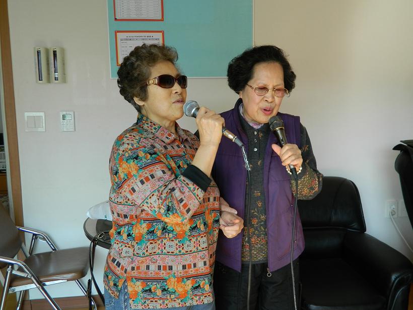 주간보호센터 신나는 노래교실~♬ 썸네일