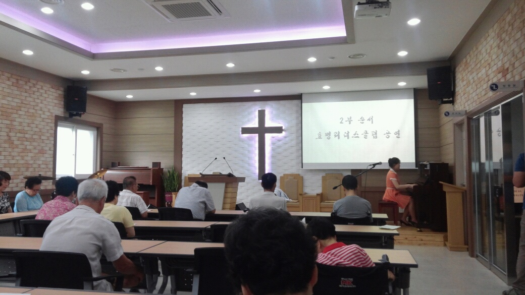 2014 효명리더스클럽 ‘실로암요양원 작은 음악회’  썸네일