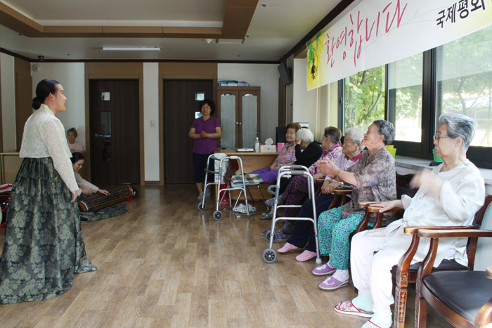 [관현맹인전통예술단] 나눔의집 기획공연 썸네일