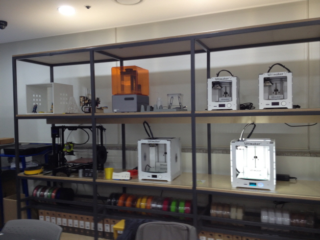 한양대 아이디어팩토리 연구소를 방문하여 3D촉각 워크숍을 진행 썸네일