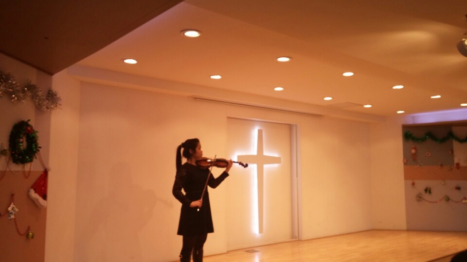 효명장학생 후원업체 (주)아모텍 성탄예배 공연무대 참가 썸네일