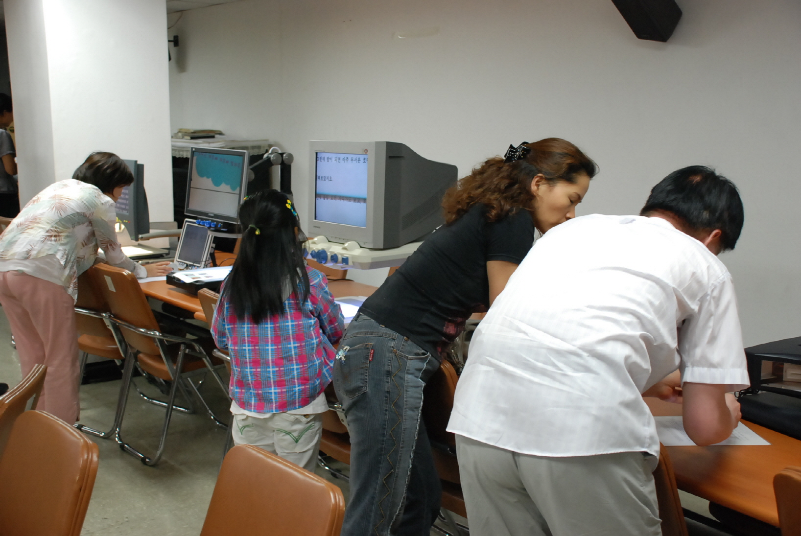 확대독서기 무상대여식 썸네일