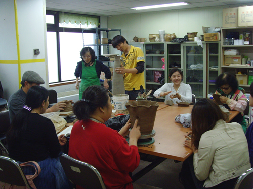 5월 여가활동(도자기공예교실) 썸네일