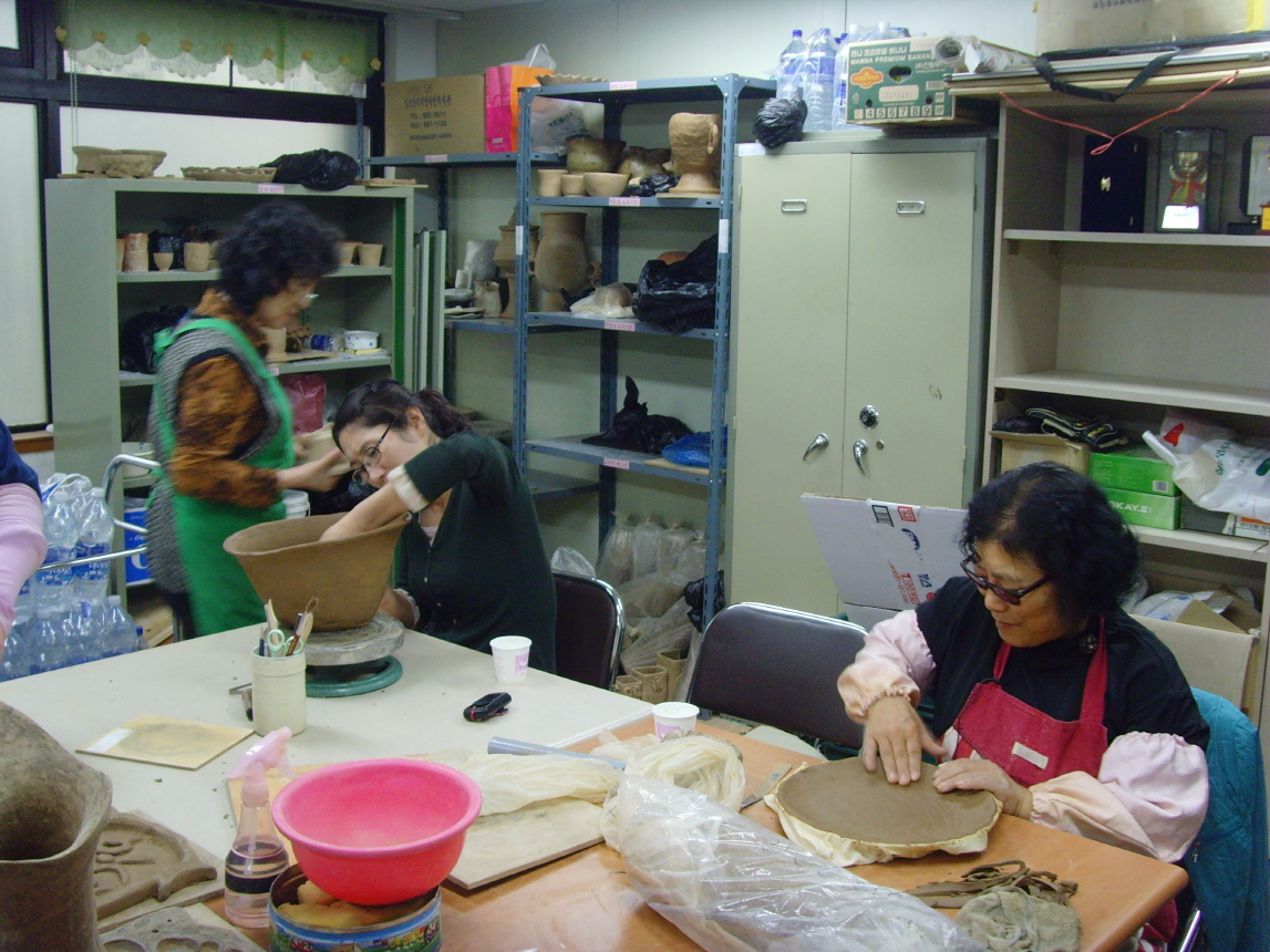 3월 여가활동(도자기공예교실) 썸네일