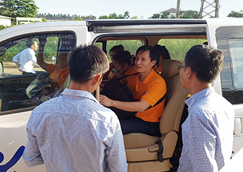 라오스 장애인 이동권 지원사업 사진