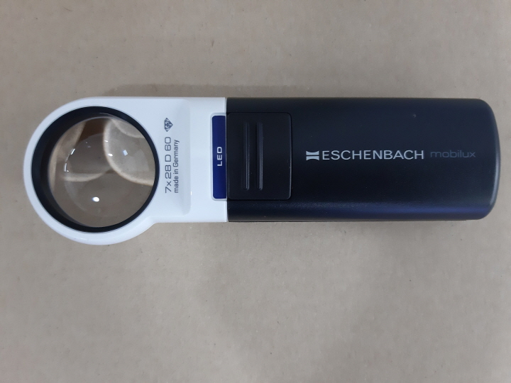 [저시력용품] LED 조명형 확대경 7배 썸네일